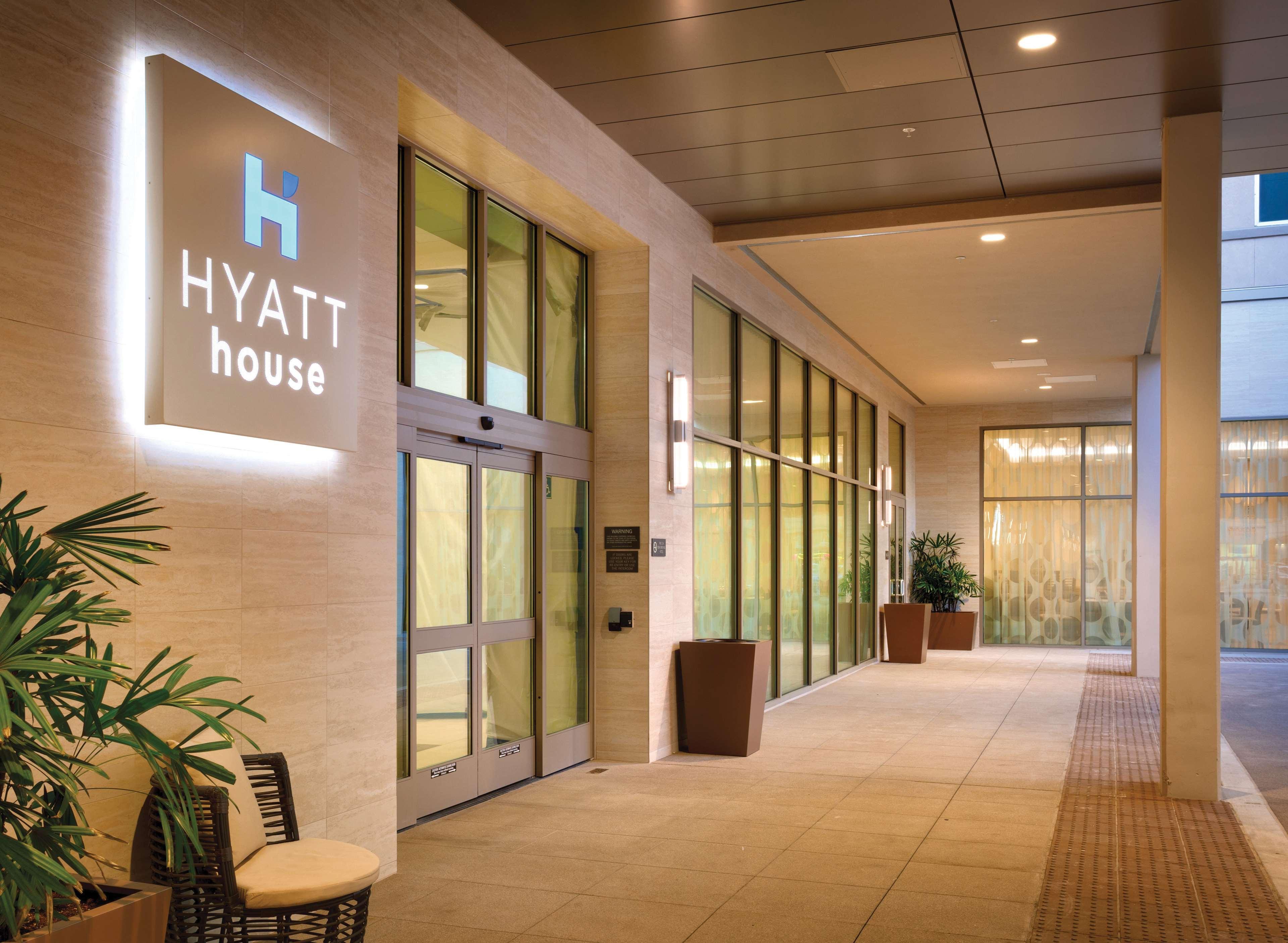 Hyatt House At Anaheim Resort/Convention Center Exterior photo